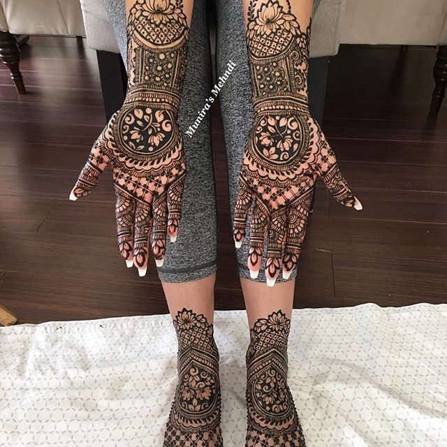 mehndi designs for foot and hand