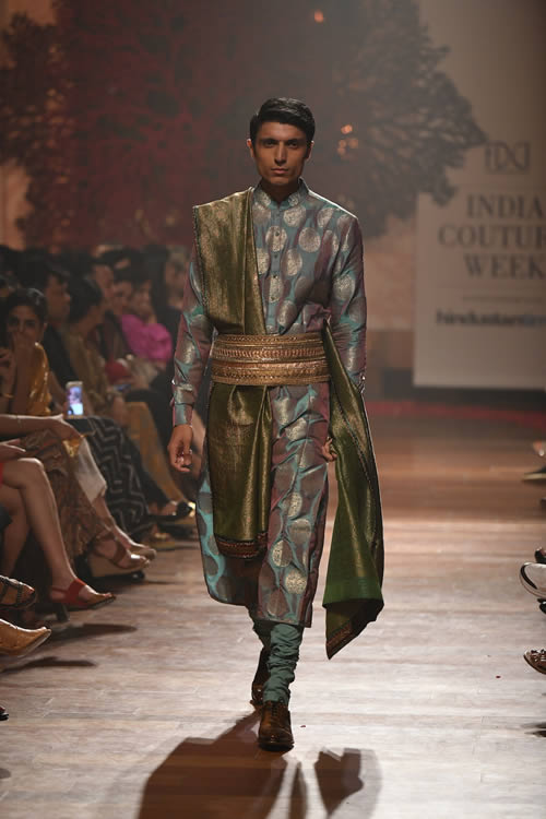 Tarun-Tahiliani-partywear-dresses