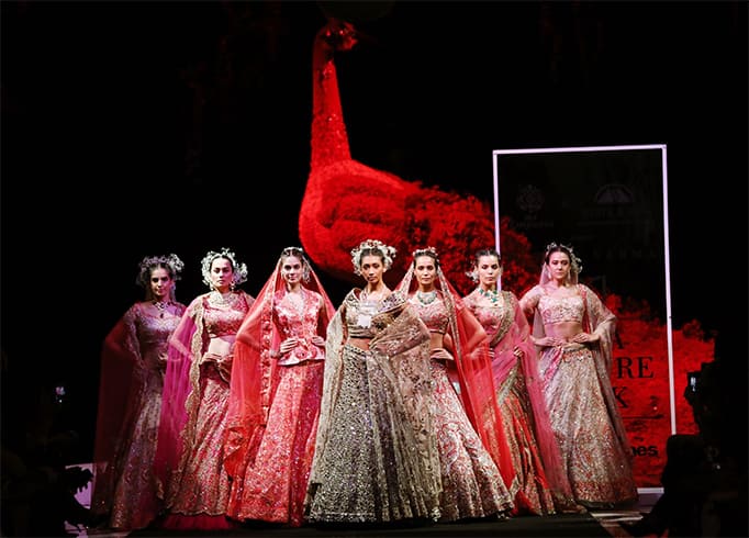 suneet-varma-collection-at-fdci-india-couture-week-2019