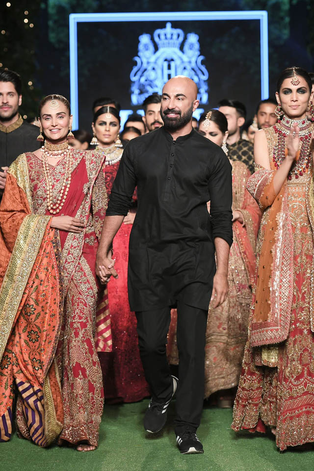 HSY-Bridal-Collection-PFDC-Bridal-Week-2019