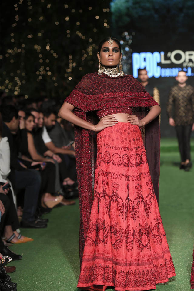 hsy-bridal-wear-2019-at-pfdc