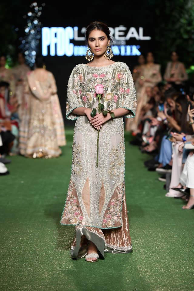 saira-shakira-bridal-collection-2019-pfdc