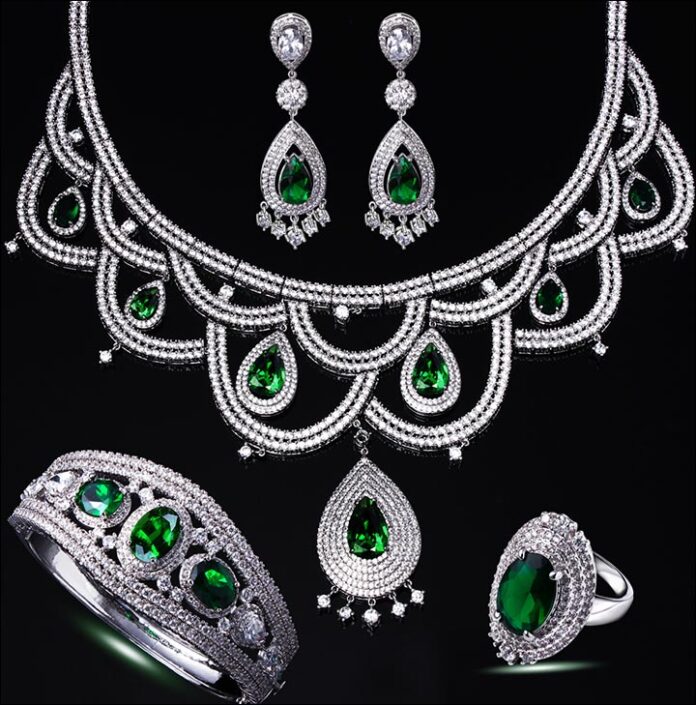 White-Gold-Bridal-Set-With-Emeralds
