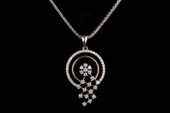 diamond-pendants-set