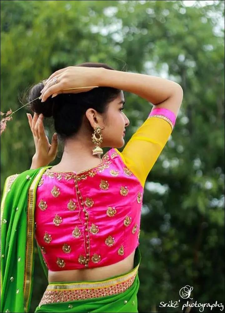pink-and-gold-blouse-Blouse-Designs-For-Silk-Sarees