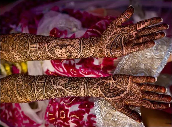 Elaborate-Yet-Elegant-Rajasthani-Bridal-Mehndi-Designs.jpg