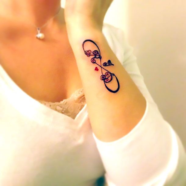 infinity-tattoo-designs-for-girls-hand