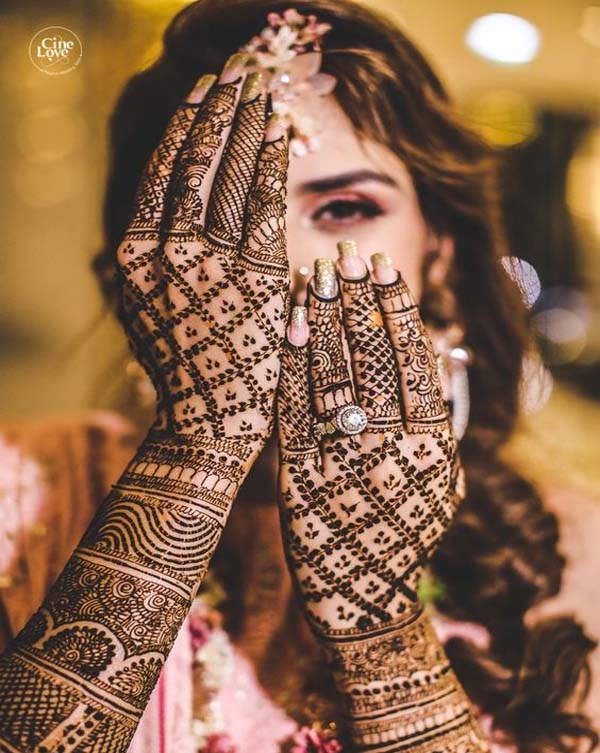 mehndi-designs-bridal-2020