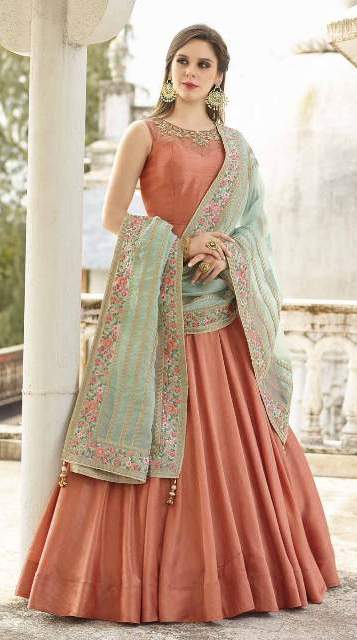 salwar-suit-designs-back-neck