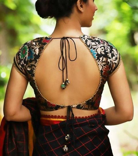 trendy-and-stylish-blouse-back-neck-designs-2020