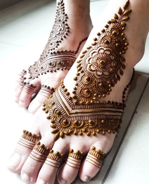 mehndi-designs-for-feet-arabic