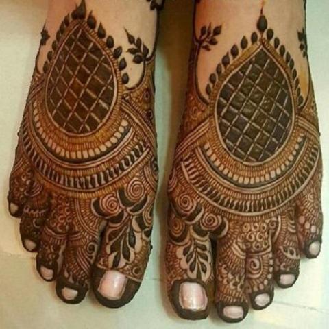 unique-foot-mehndi-designs