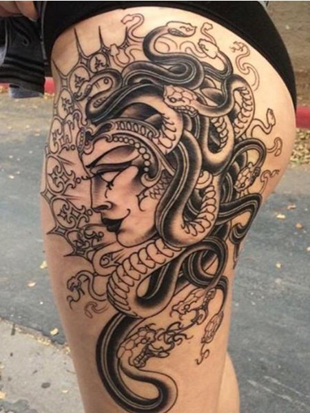 Medusa-Thigh-Tattoo-design